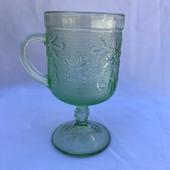 Vintage Indiana Tiara Sandwich Glass Chantilly Green Footed Mug. - Picture 2 of 8